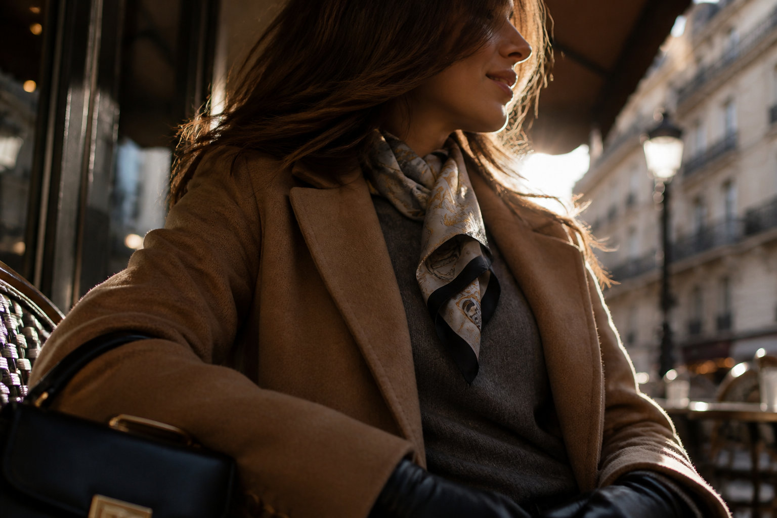 FUNCTIONAL ACCESSORIES FOR PROTECTION AND ELEGANCE